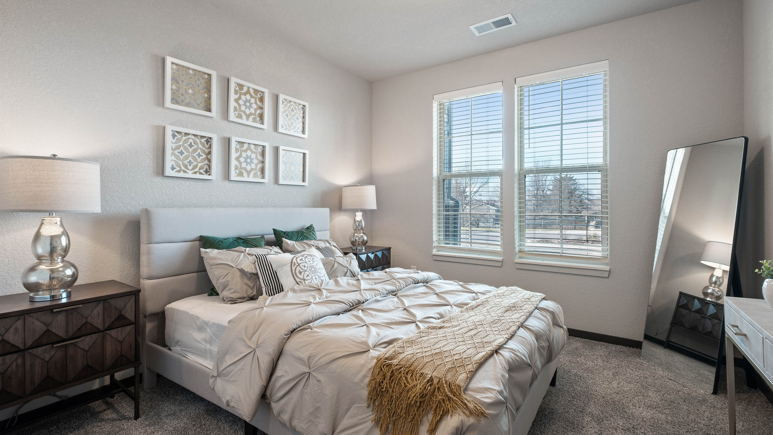 Photos of Springs at the Reserve Apartments in Wyoming, MI